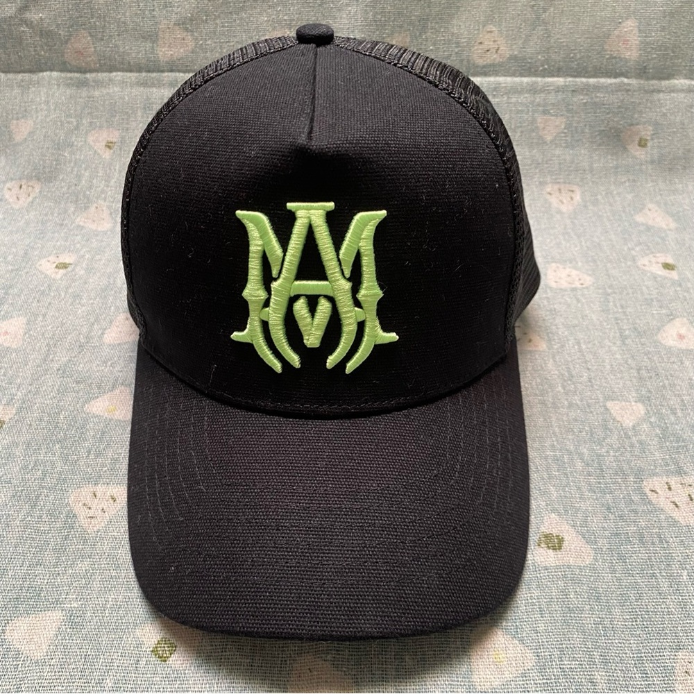 Amiri Hat